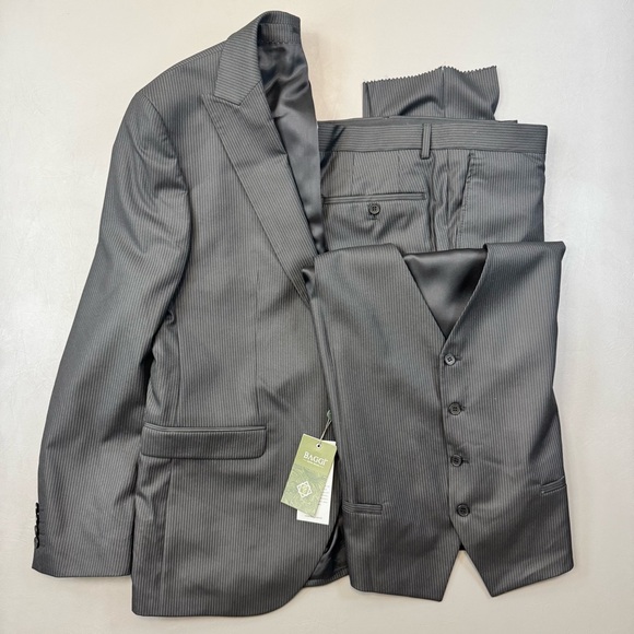 BAGGI 3-Piece Slim Fit Pinstripe Suit Black 42R 38x34 Unhemmed NWT